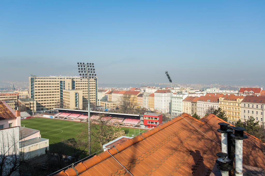 Vlkova Palace Praga Esterno foto