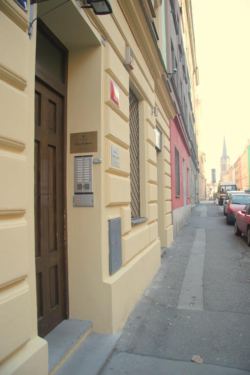 Vlkova Palace Praga Esterno foto